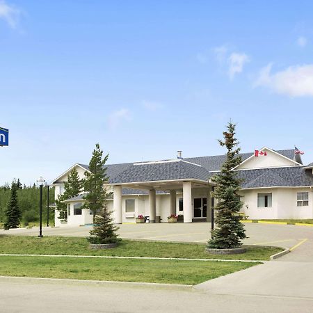 Days Inn By Wyndham Хинтон Экстерьер фото