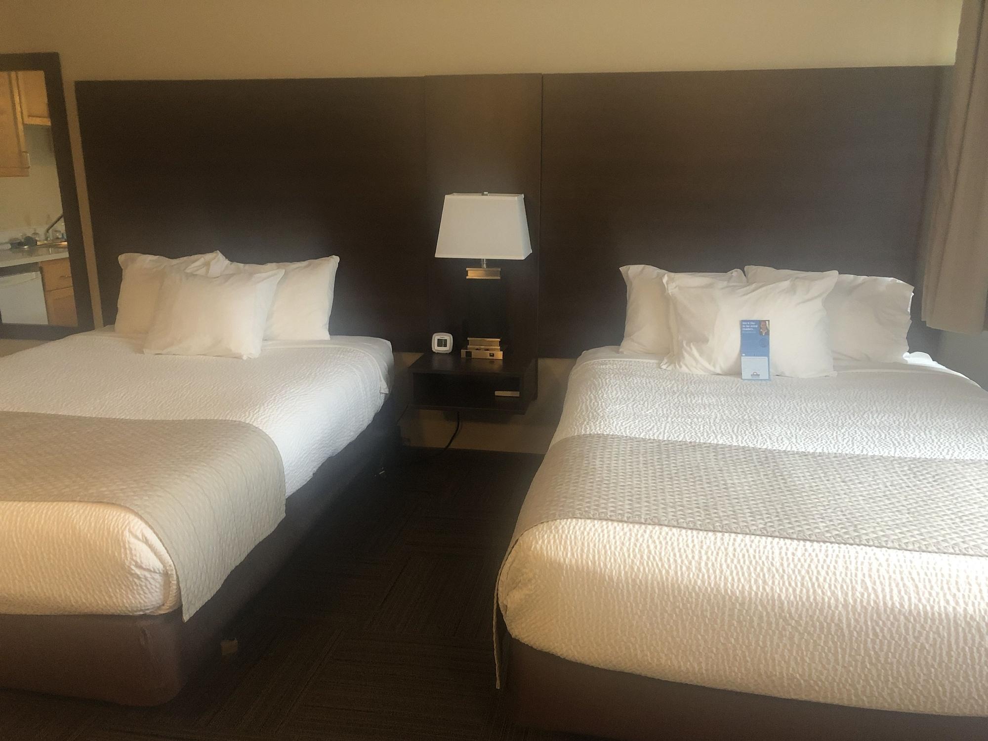 Days Inn By Wyndham Хинтон Экстерьер фото