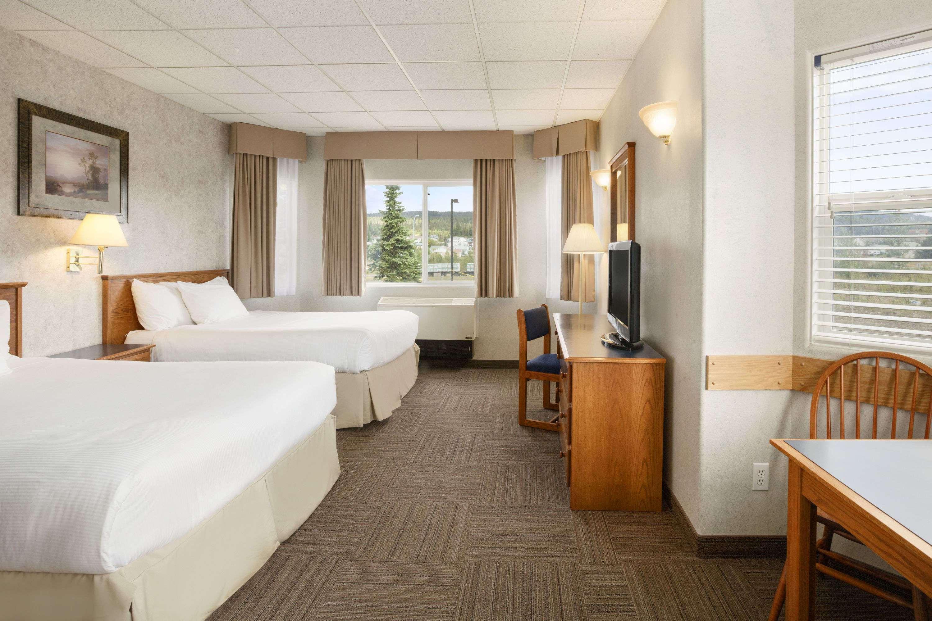 Days Inn By Wyndham Хинтон Экстерьер фото